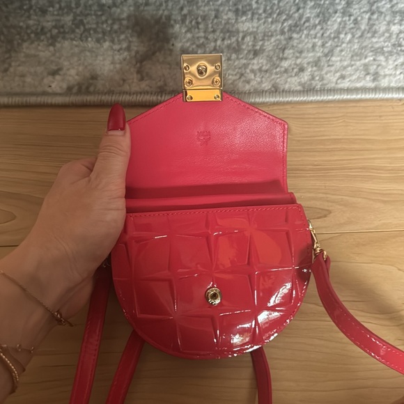 Mini MCM BAG - Picture 5 of 6